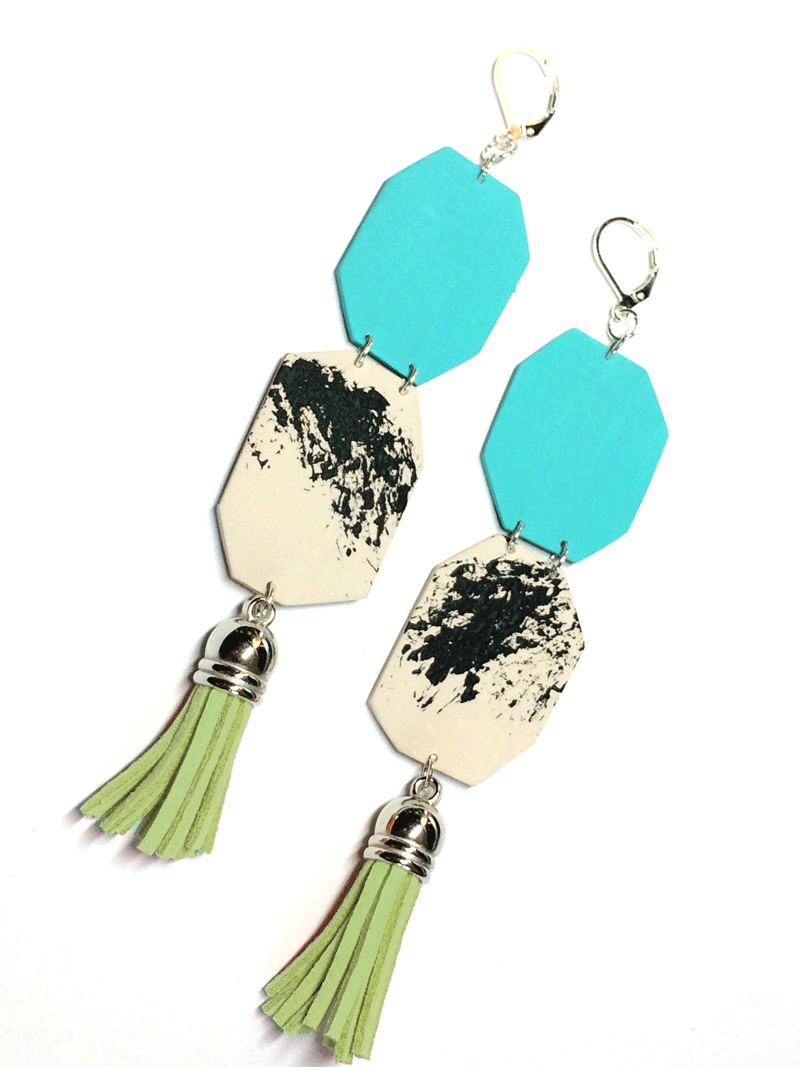 hand-pattern-long-tassel-earrings